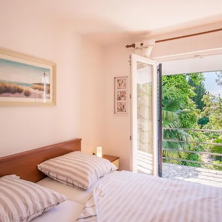 Nova Mira Apartment Malinska