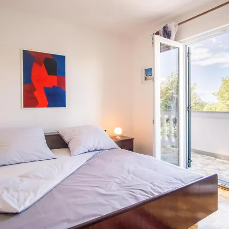 Nova Mira Apartment