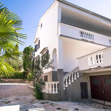 Nova Mira Apartment