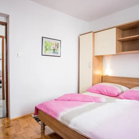 Nova Mira Apartment Malinska
